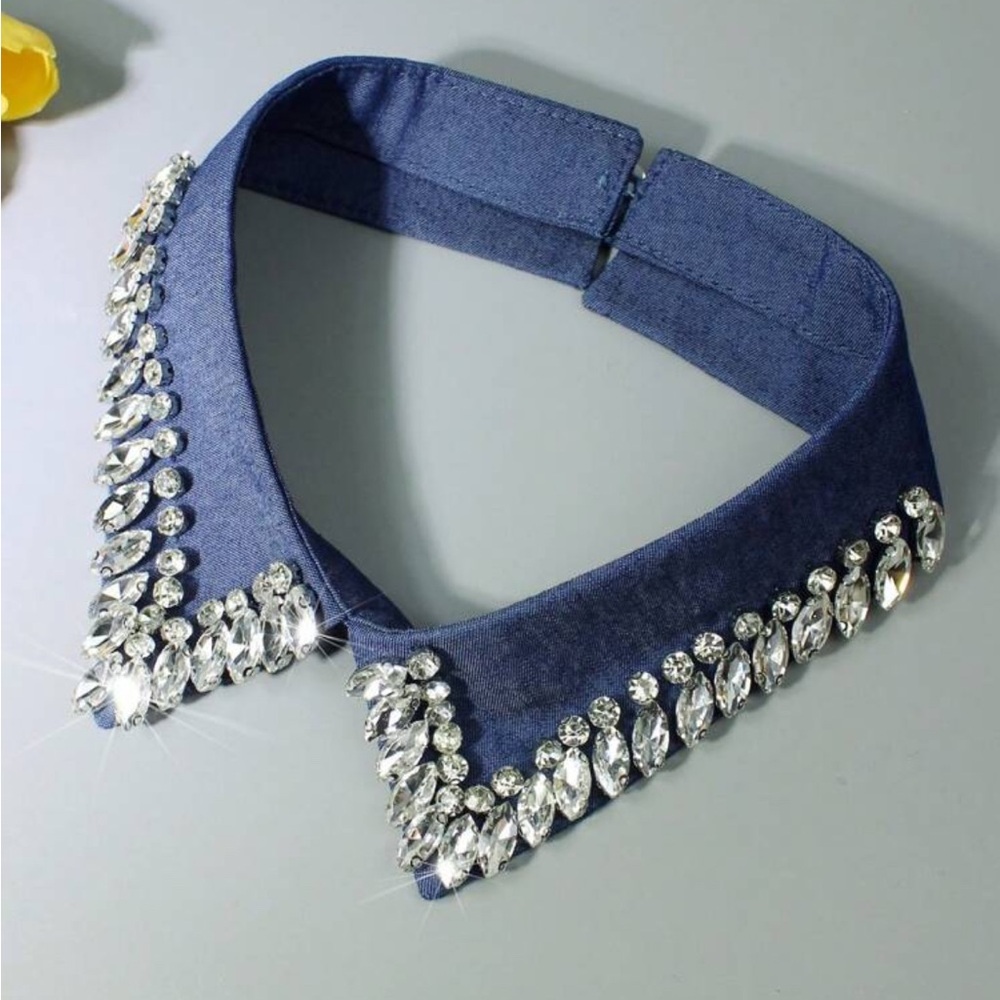 NWOT - Embellished Blue Collar Necklace